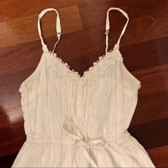 ❤️SOLD❤️ Gilly Hicks White Embroidered Mini Dress - Picture 3 of 7
